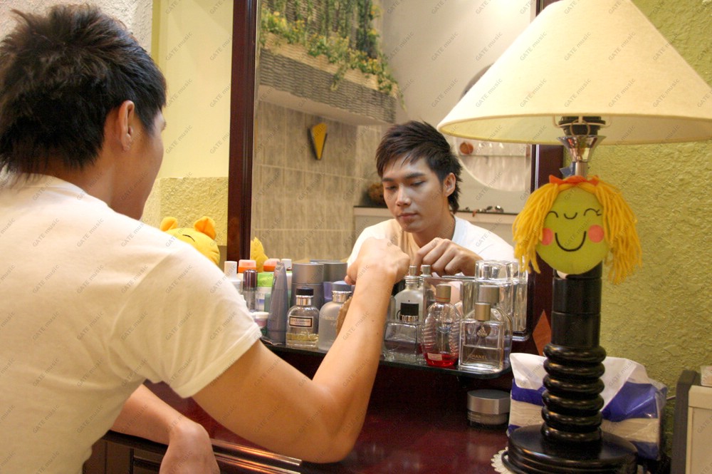 Thăm nhà Khang Luân